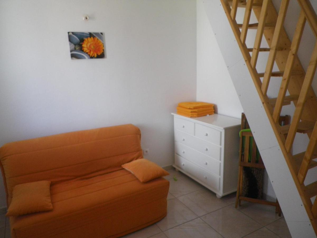 شقة Immeuble Nebot Grand-Bourg  المظهر الخارجي الصورة